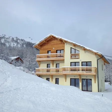 Les Chalets Du Grand Galibier-3